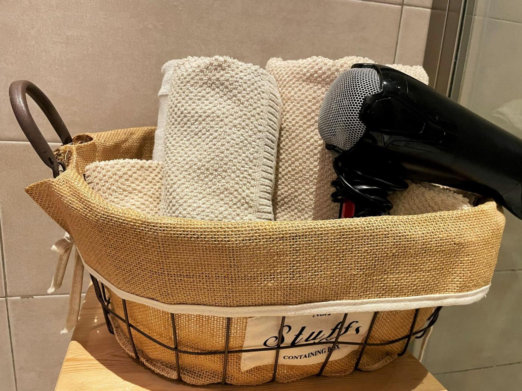 Alla Scaletta - Stanze Con Bagno Privato E Wifi A Pochi Passi Dal Duomo 미란돌라 외부 사진