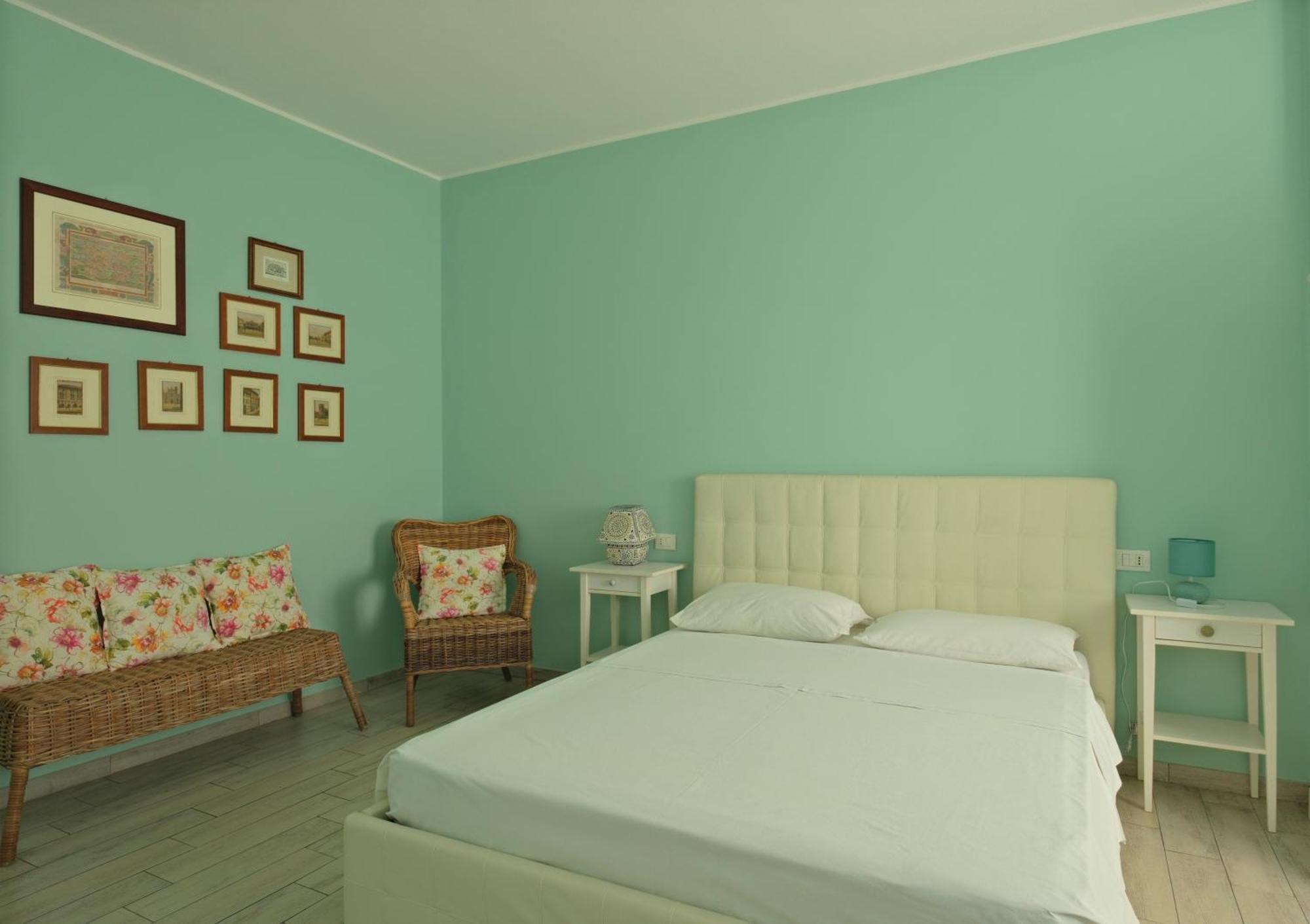 Alla Scaletta - Stanze Con Bagno Privato E Wifi A Pochi Passi Dal Duomo 미란돌라 외부 사진