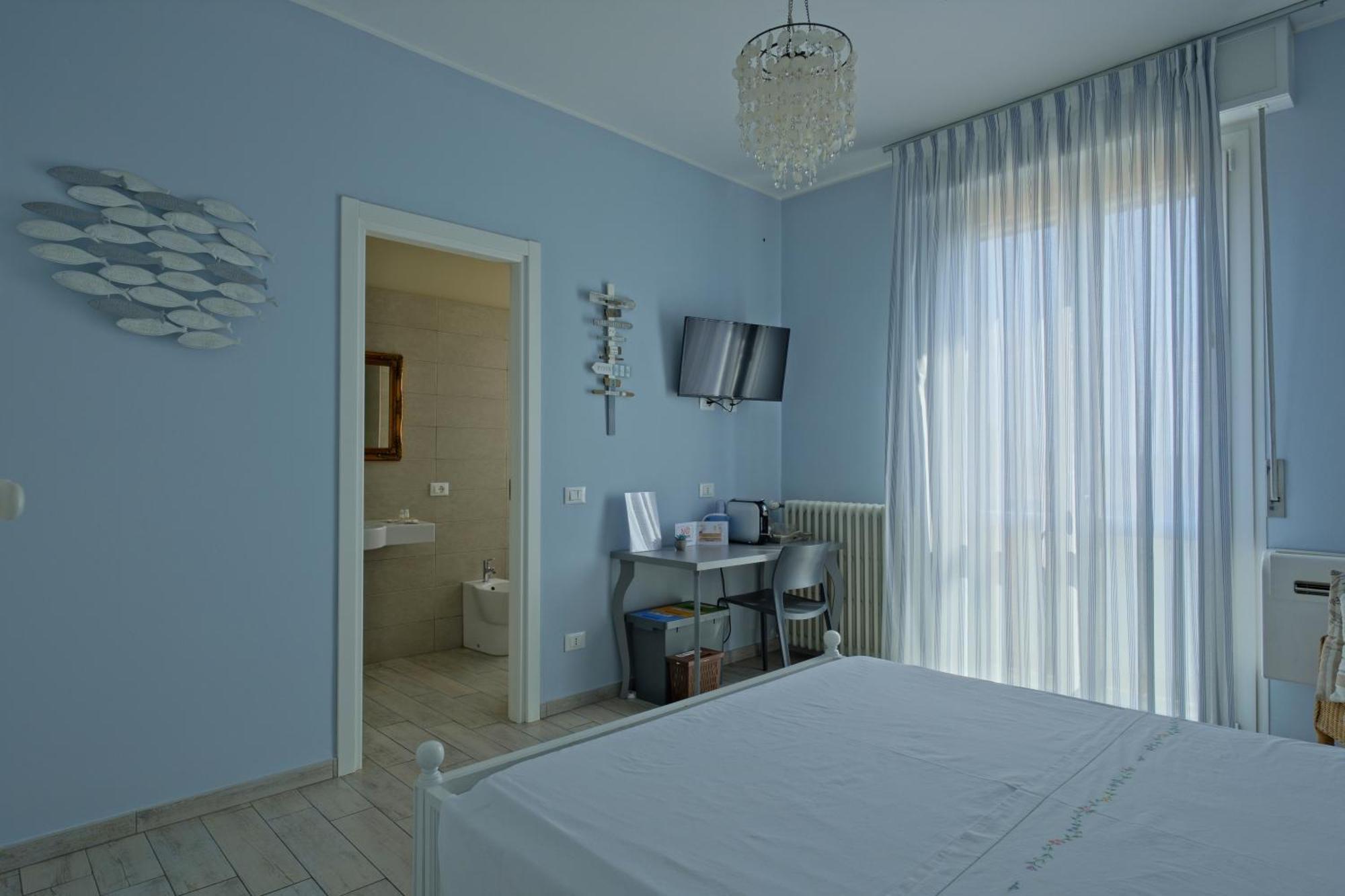 Alla Scaletta - Stanze Con Bagno Privato E Wifi A Pochi Passi Dal Duomo 미란돌라 외부 사진